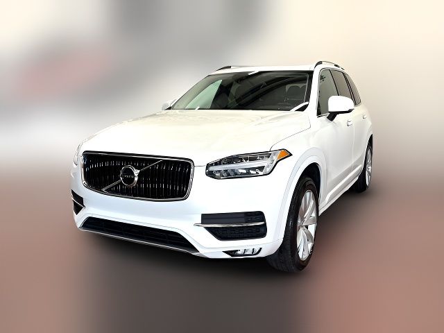 2019 Volvo XC90 Momentum