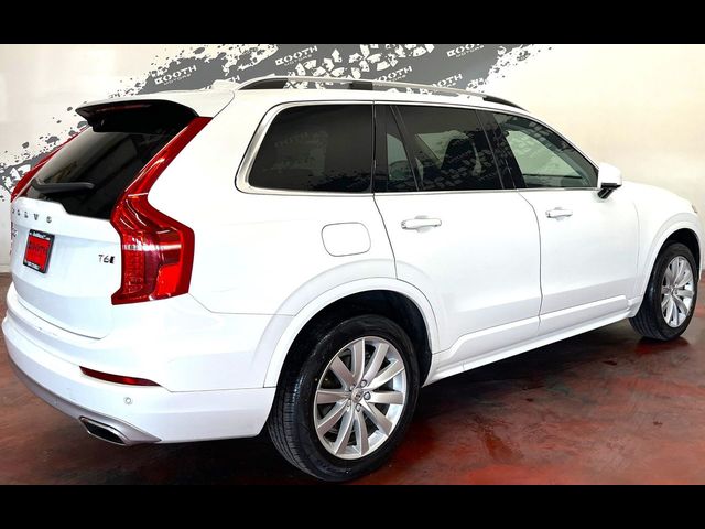 2019 Volvo XC90 Momentum