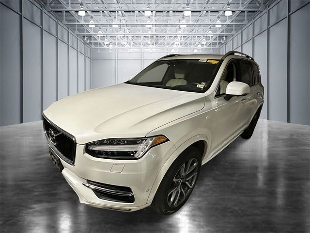 2019 Volvo XC90 Momentum