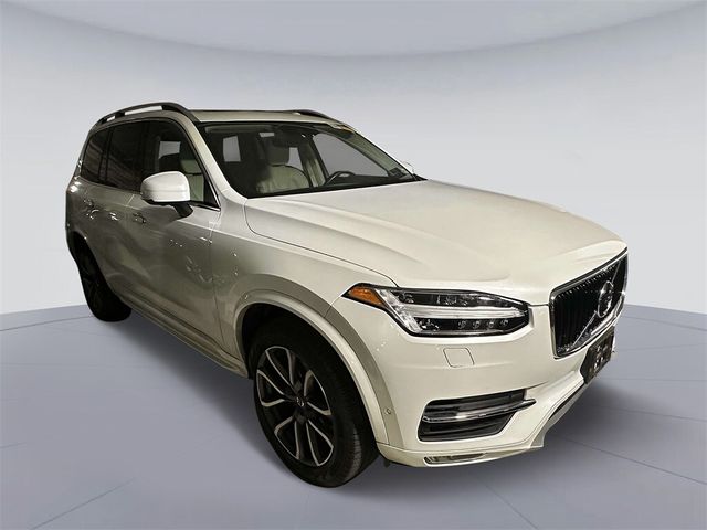 2019 Volvo XC90 Momentum