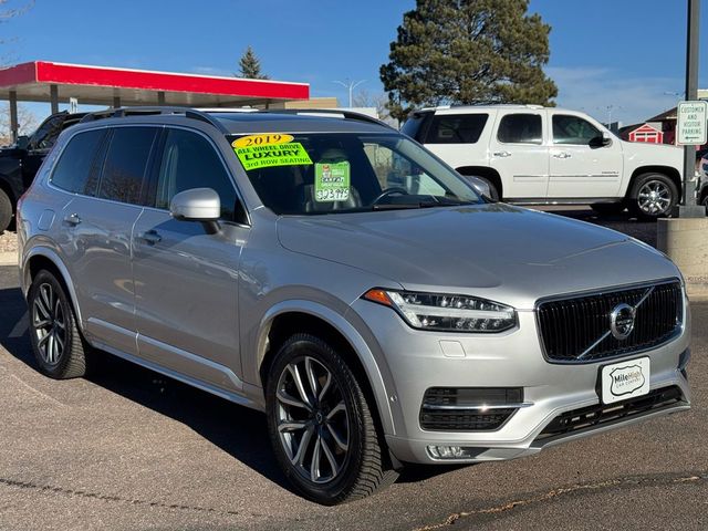 2019 Volvo XC90 Momentum