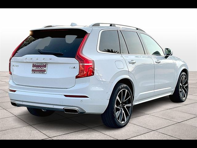 2019 Volvo XC90 Momentum