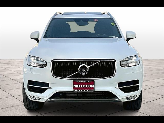 2019 Volvo XC90 Momentum