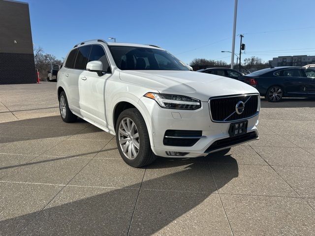 2019 Volvo XC90 Momentum