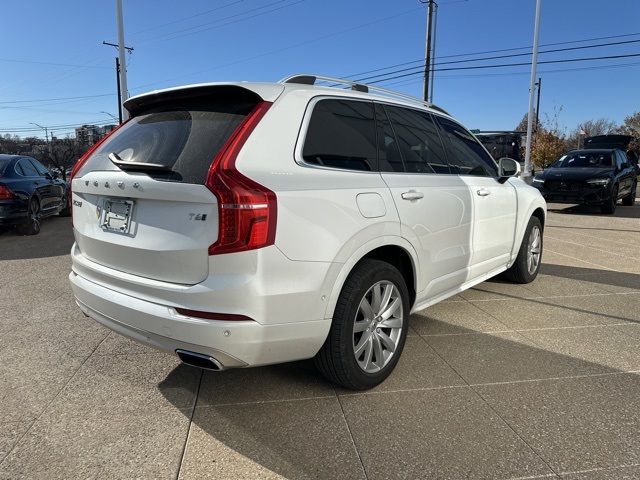 2019 Volvo XC90 Momentum