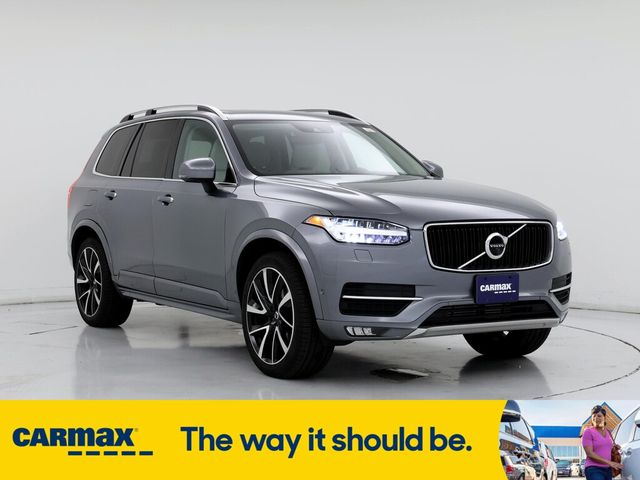 2019 Volvo XC90 Momentum