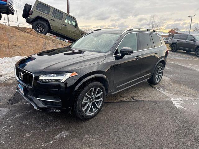 2019 Volvo XC90 Momentum