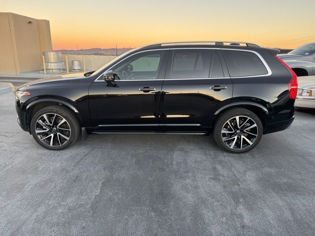 2019 Volvo XC90 Momentum