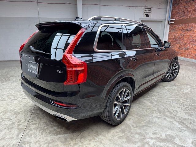 2019 Volvo XC90 Momentum