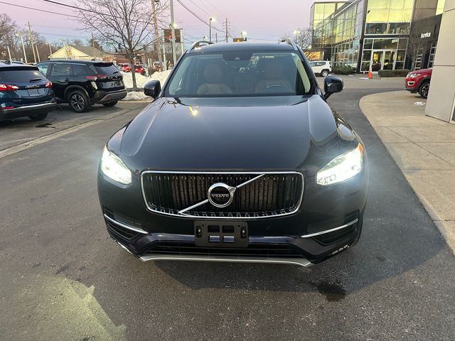 2019 Volvo XC90 Momentum