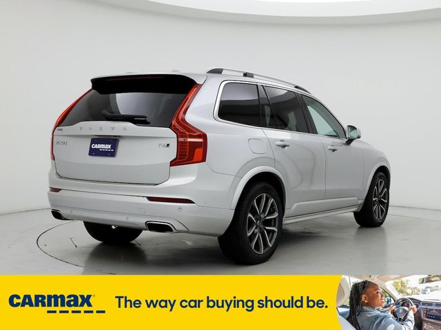 2019 Volvo XC90 Momentum