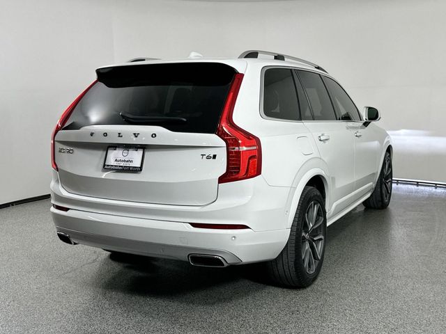 2019 Volvo XC90 Momentum