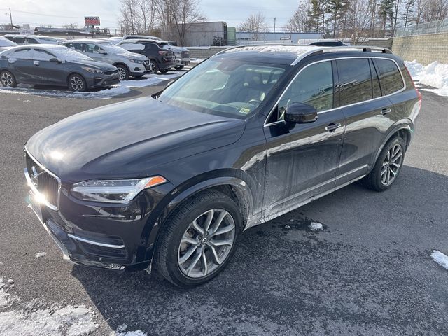 2019 Volvo XC90 Momentum