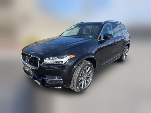 2019 Volvo XC90 Momentum