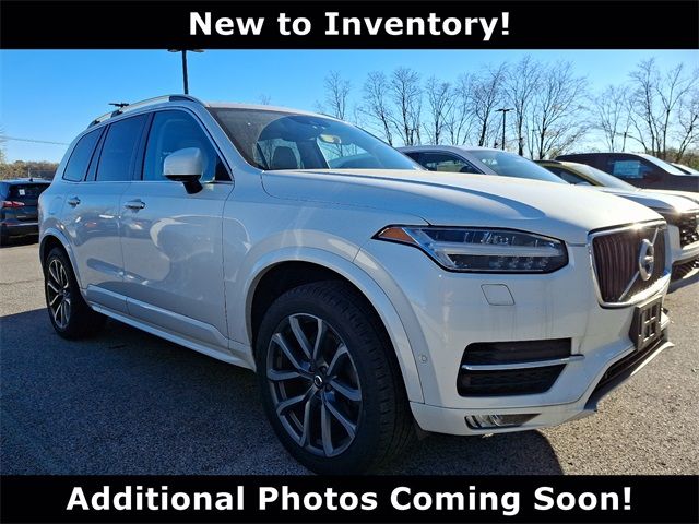 2019 Volvo XC90 Momentum