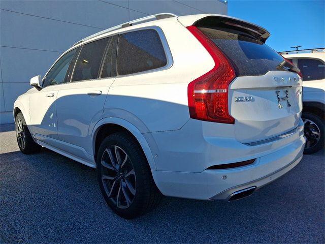 2019 Volvo XC90 Momentum