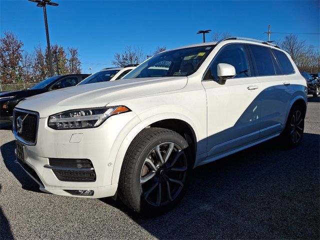 2019 Volvo XC90 Momentum