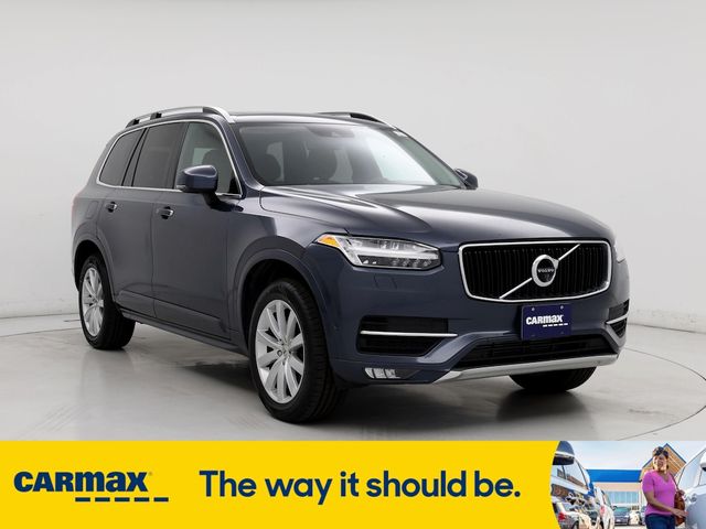 2019 Volvo XC90 Momentum