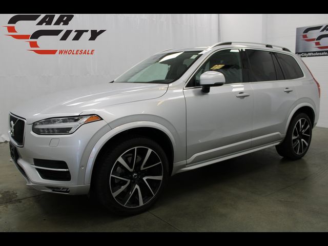 2019 Volvo XC90 Momentum