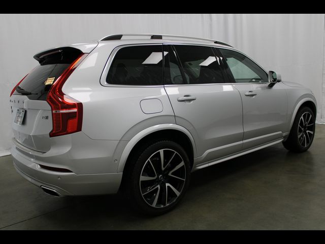 2019 Volvo XC90 Momentum