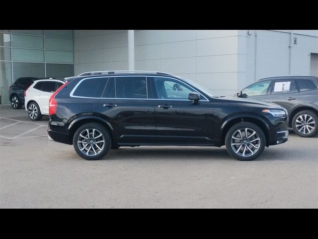 2019 Volvo XC90 Momentum