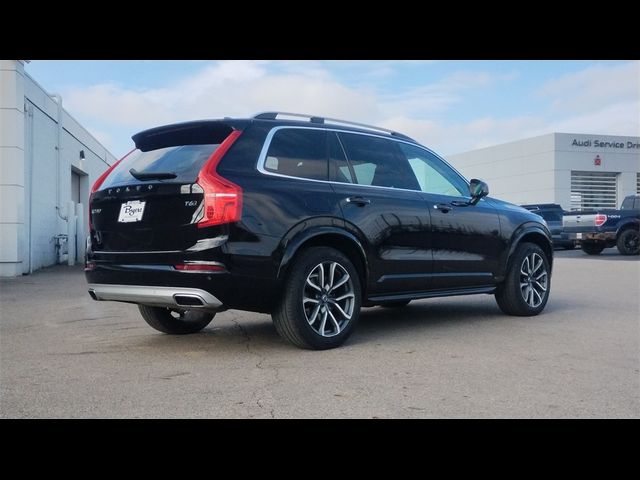 2019 Volvo XC90 Momentum