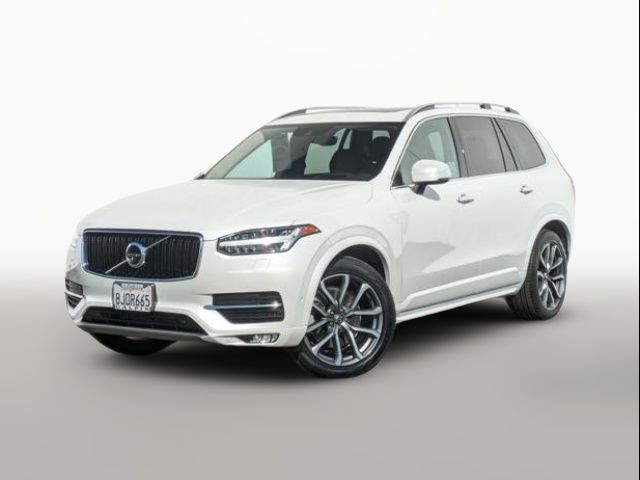 2019 Volvo XC90 Momentum