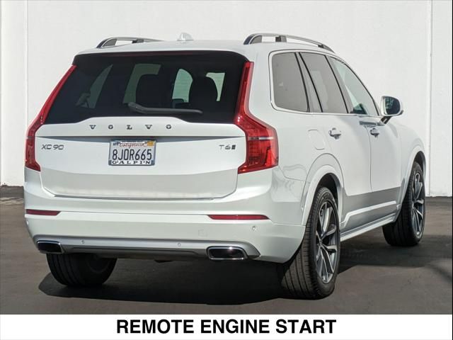 2019 Volvo XC90 Momentum