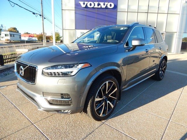 2019 Volvo XC90 Momentum