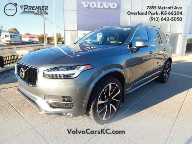 2019 Volvo XC90 Momentum