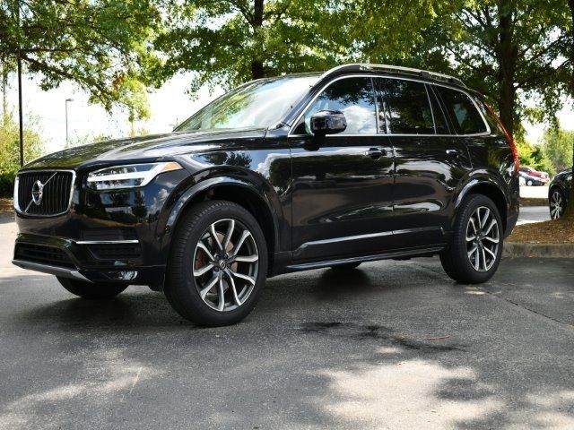 2019 Volvo XC90 Momentum