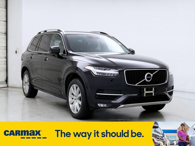 2019 Volvo XC90 Momentum