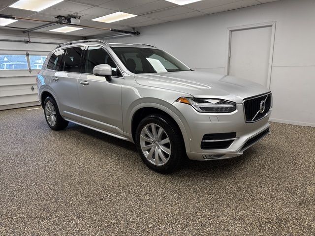 2019 Volvo XC90 Momentum