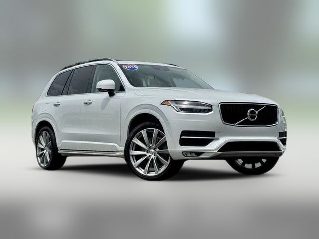 2019 Volvo XC90 Momentum