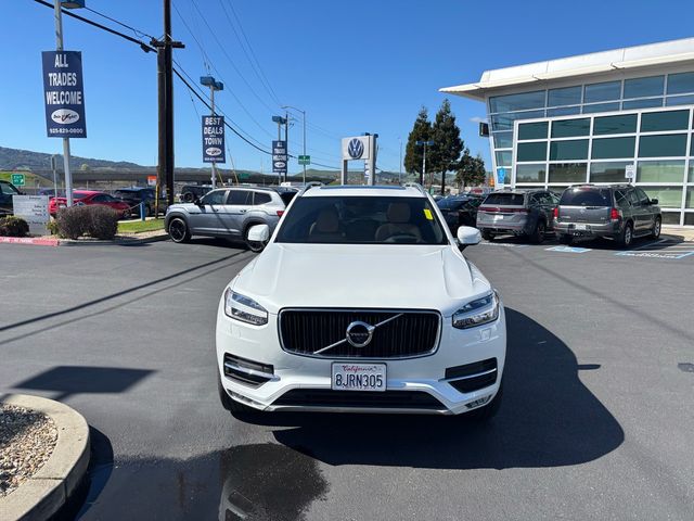 2019 Volvo XC90 Momentum