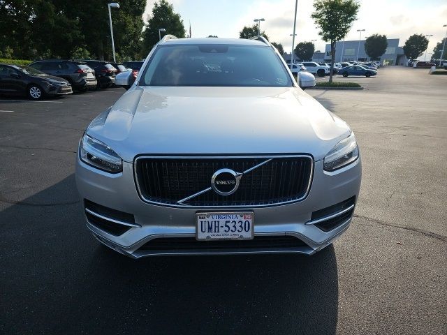 2019 Volvo XC90 Momentum