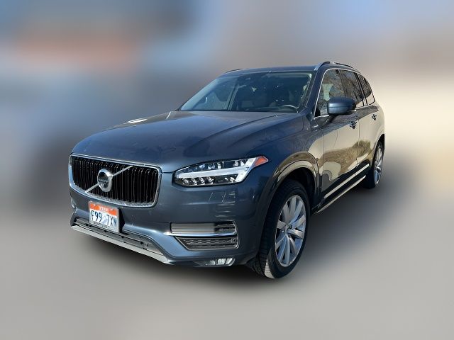 2019 Volvo XC90 Momentum