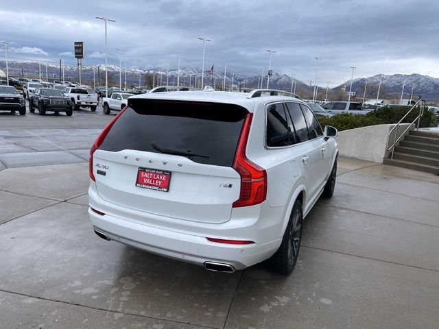 2019 Volvo XC90 Momentum