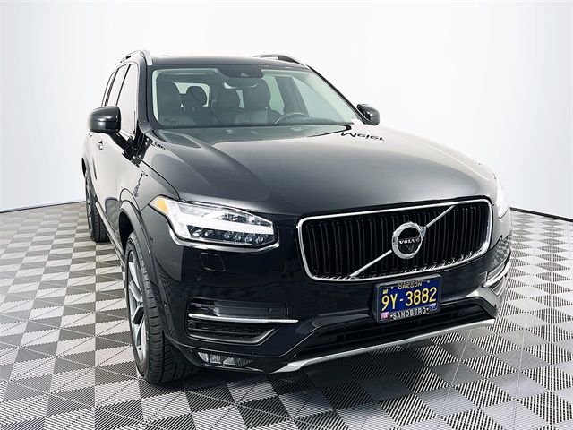 2019 Volvo XC90 Momentum