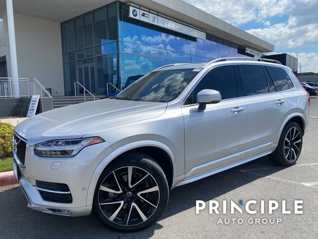 2019 Volvo XC90 Momentum