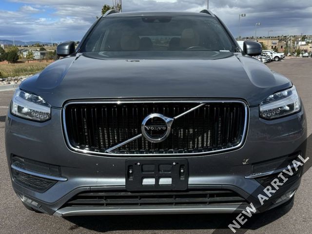 2019 Volvo XC90 Momentum