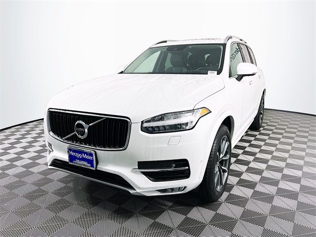 2019 Volvo XC90 Momentum