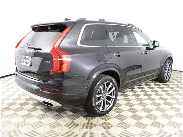 2019 Volvo XC90 Momentum