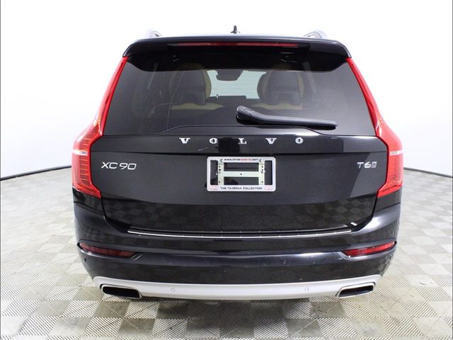 2019 Volvo XC90 Momentum