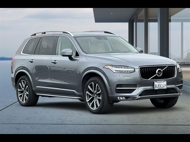 2019 Volvo XC90 Momentum