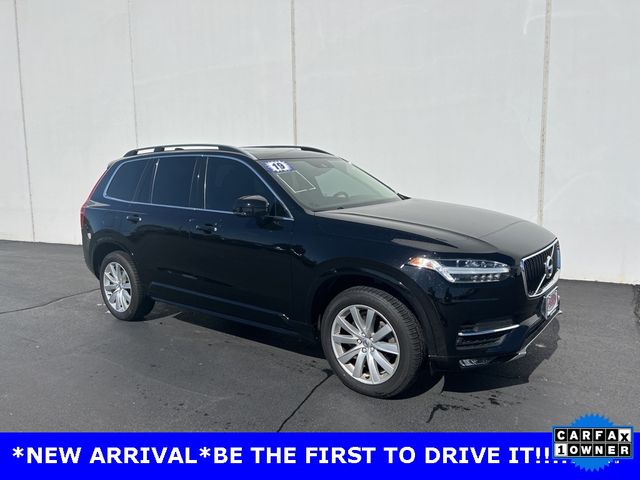 2019 Volvo XC90 Momentum