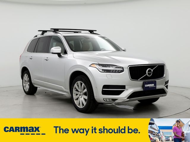 2019 Volvo XC90 Momentum