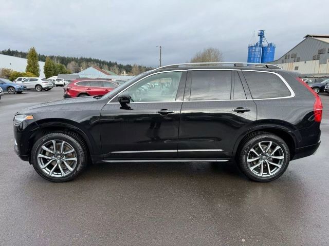 2019 Volvo XC90 Momentum