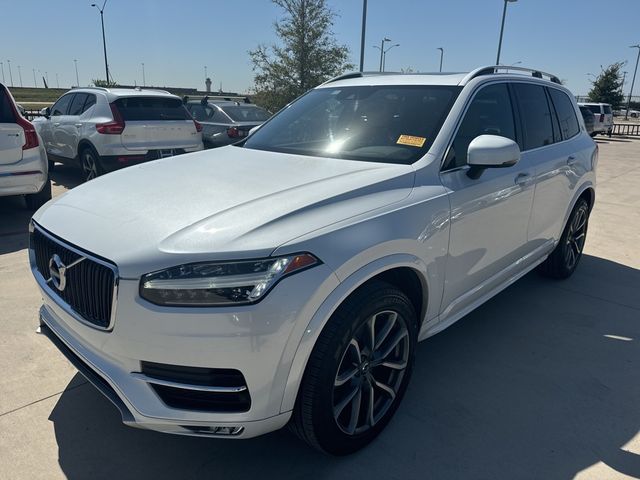 2019 Volvo XC90 Momentum