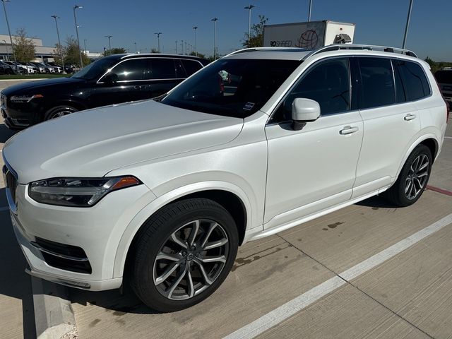 2019 Volvo XC90 Momentum